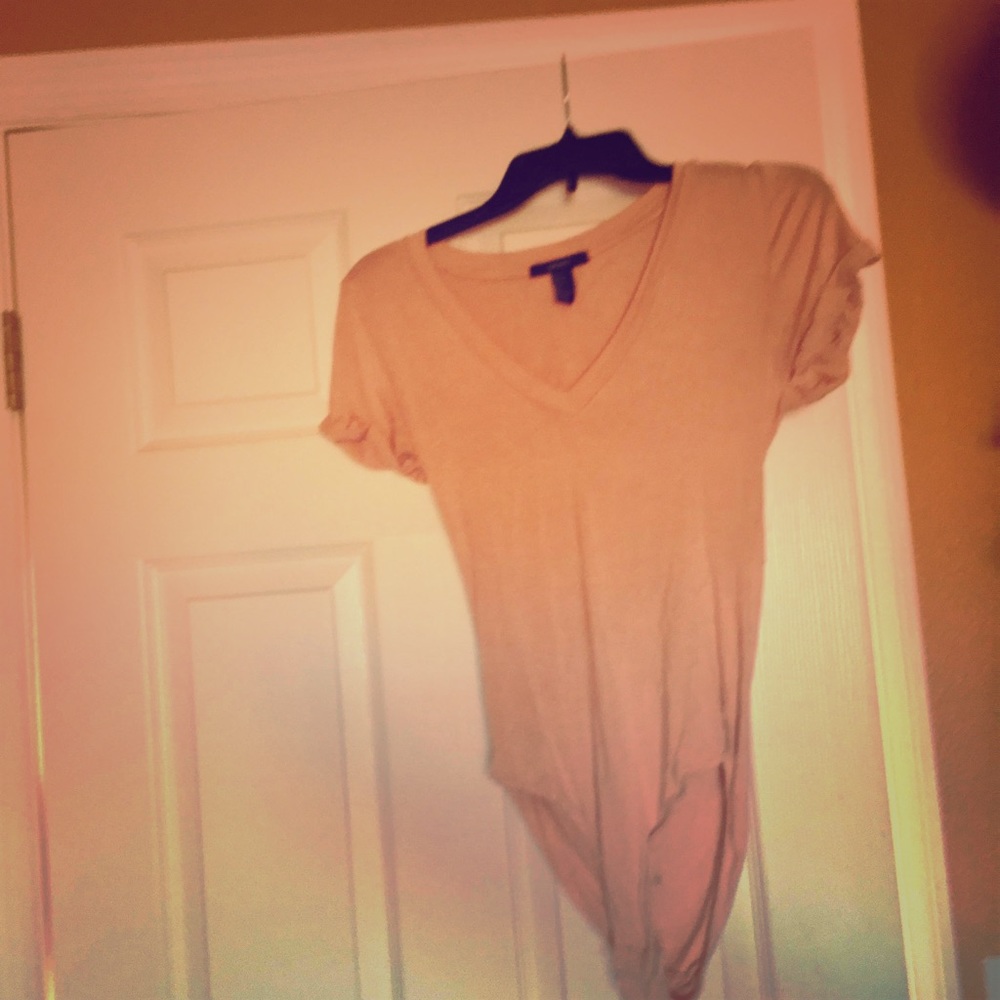 Pale pink/nude v-neck top
